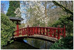 einer der Eingänge im japanischen Garten in Leverkusen III