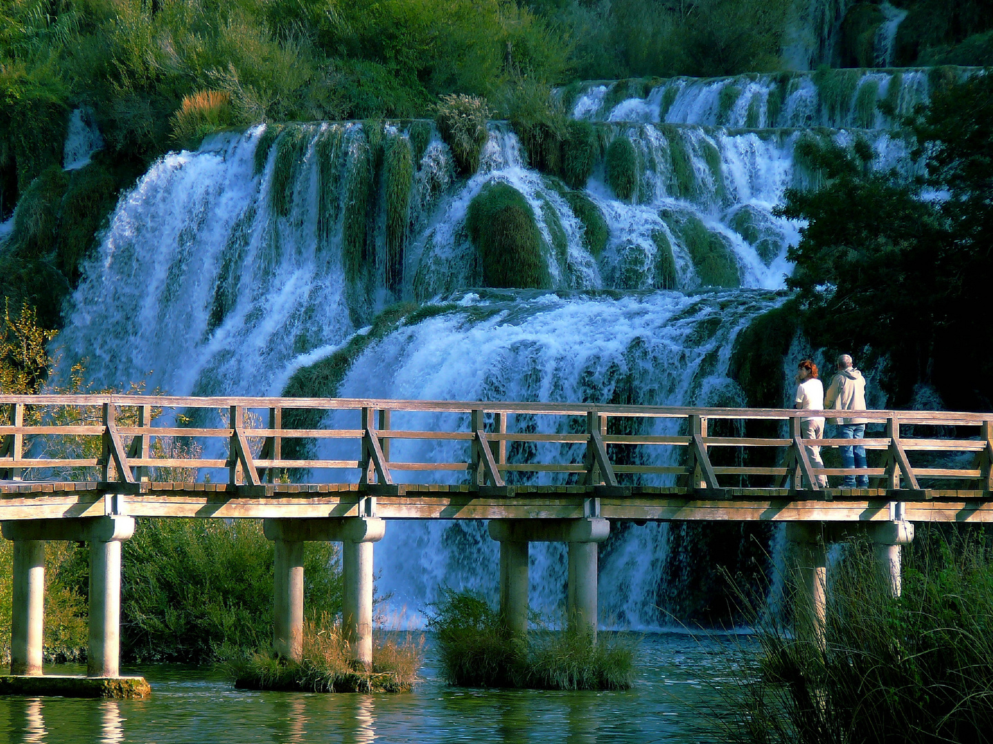 Einer der vielen Krka - Wasserfälle