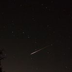 Einer von 2 Meteoren der Perseiden...
