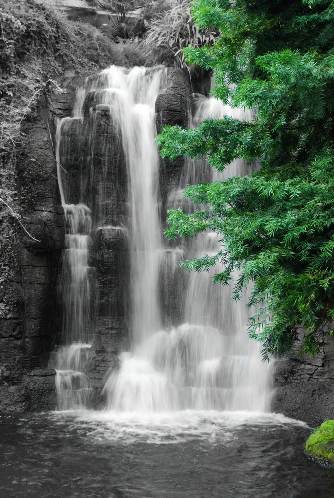 einer von vielen künstlich angelegten Wasserfällen im "Gaylord Opryland Resort" in Nashville