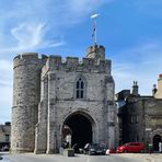 Eines der erhaltenen Stadttore von Canterbury