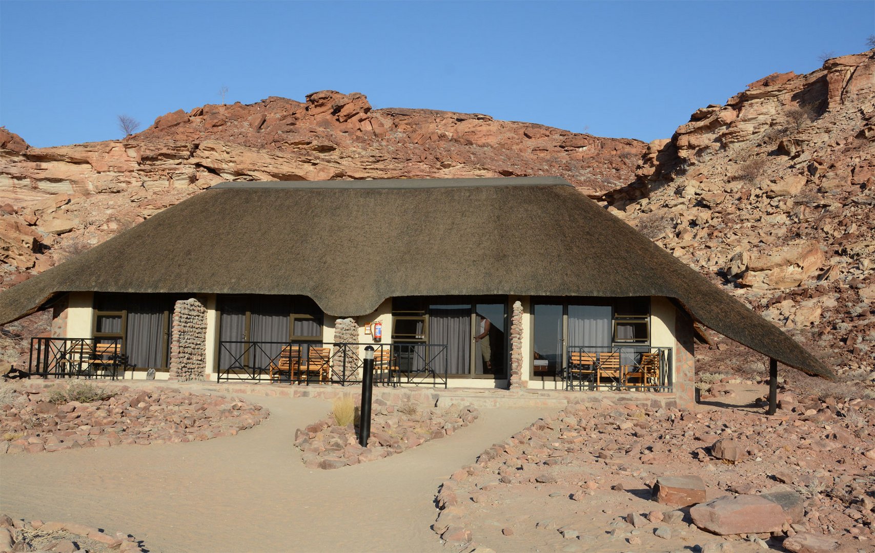 Eines der komfortablen Gästehäuser der Lodge