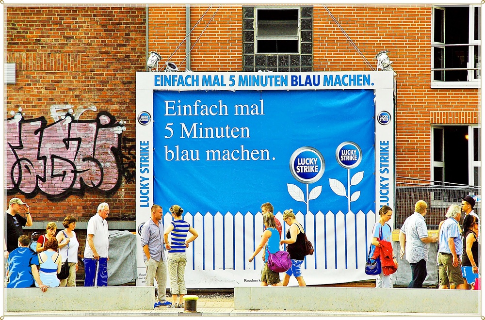 einfach mal BLAU machen . . .