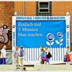 einfach mal BLAU machen . . .