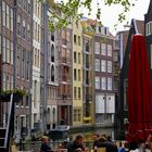 einfach mal in eine Seitenstrasse abbiegen , schön da in Amsterdam :-)