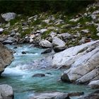 Einfach "Rheines Wasser" in Schweizer Alpen