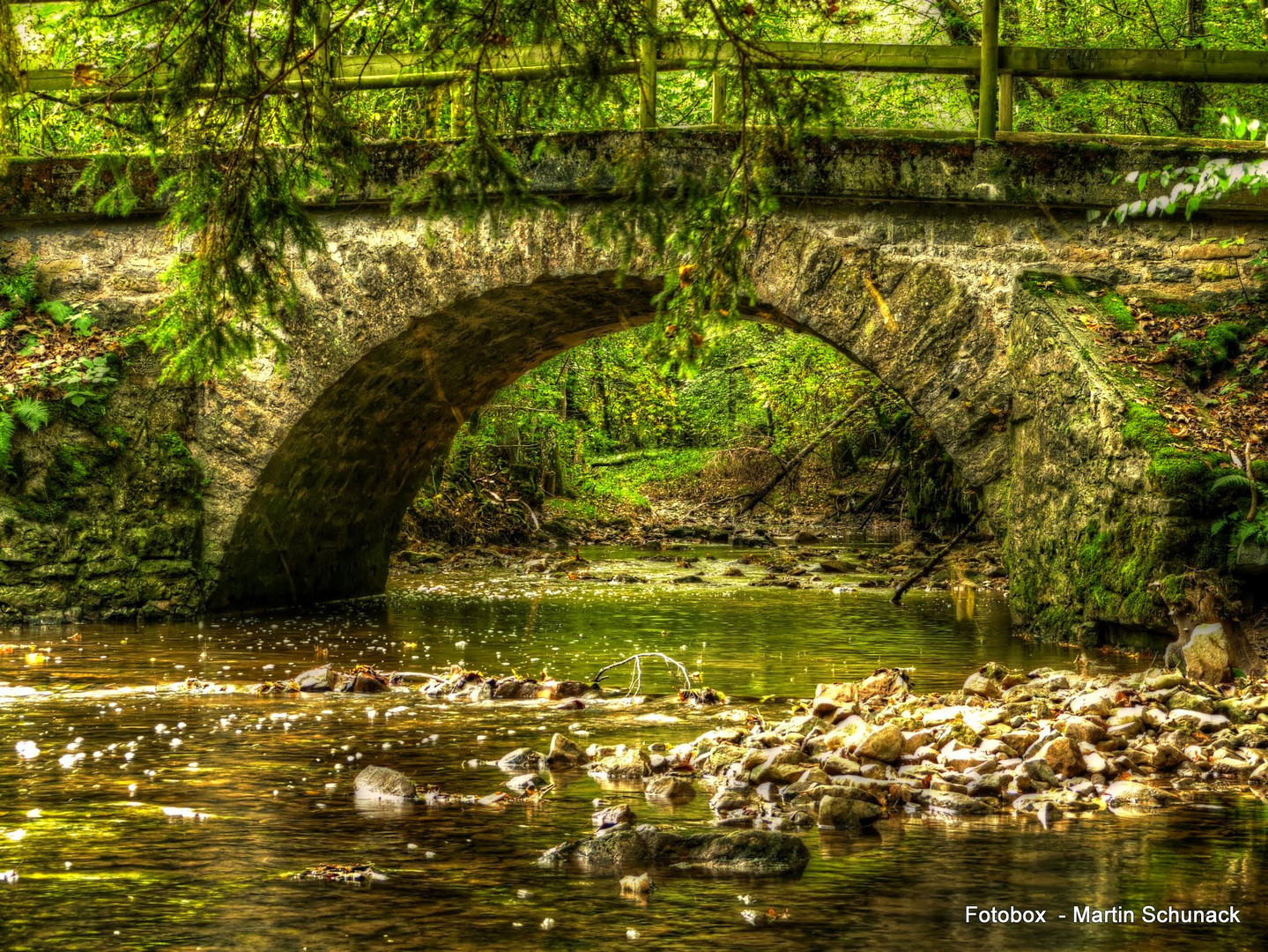 Einfach...eine Brücke