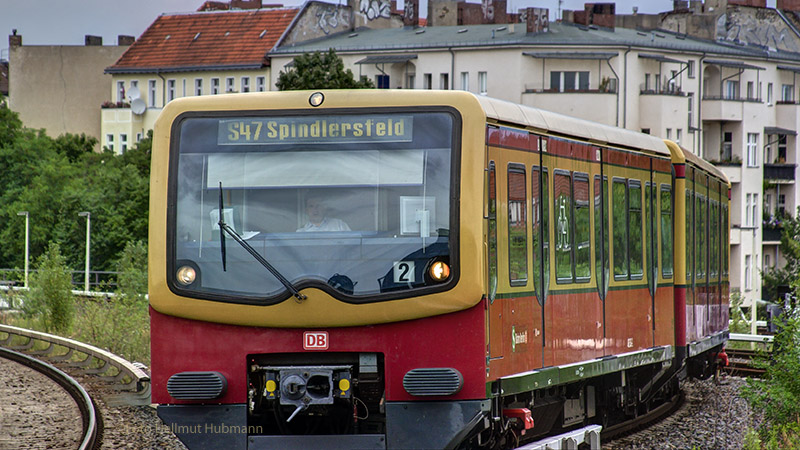 EINFAHHRT SÜDKREUZ