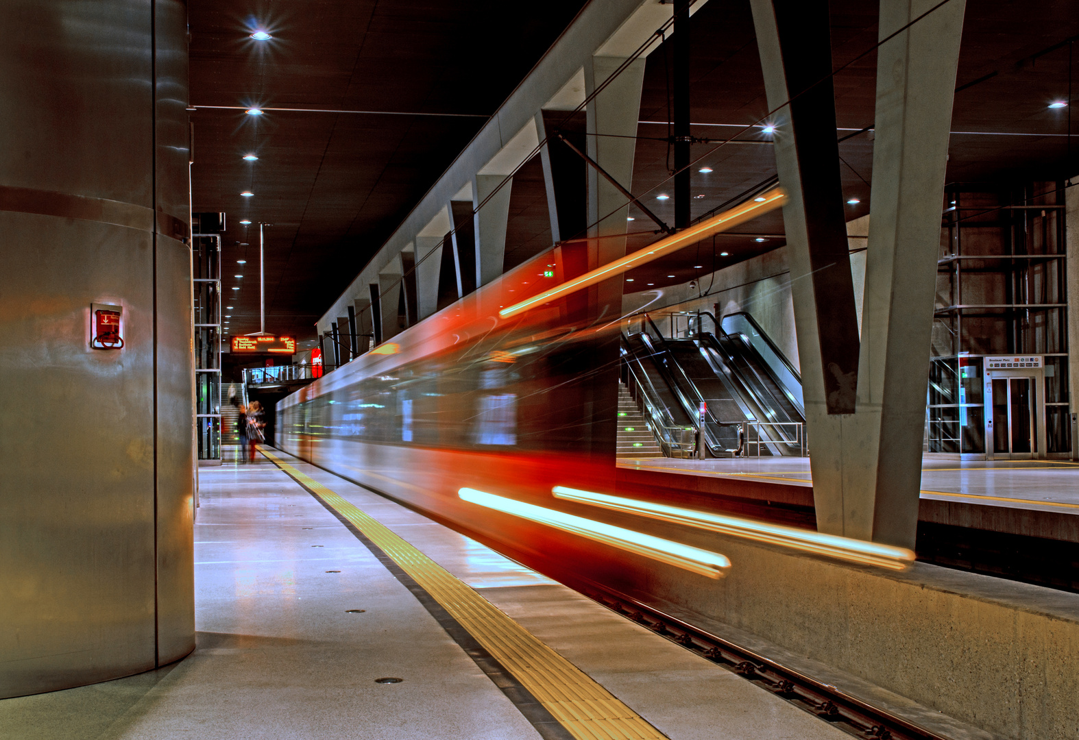 Einfahrende U-Bahn