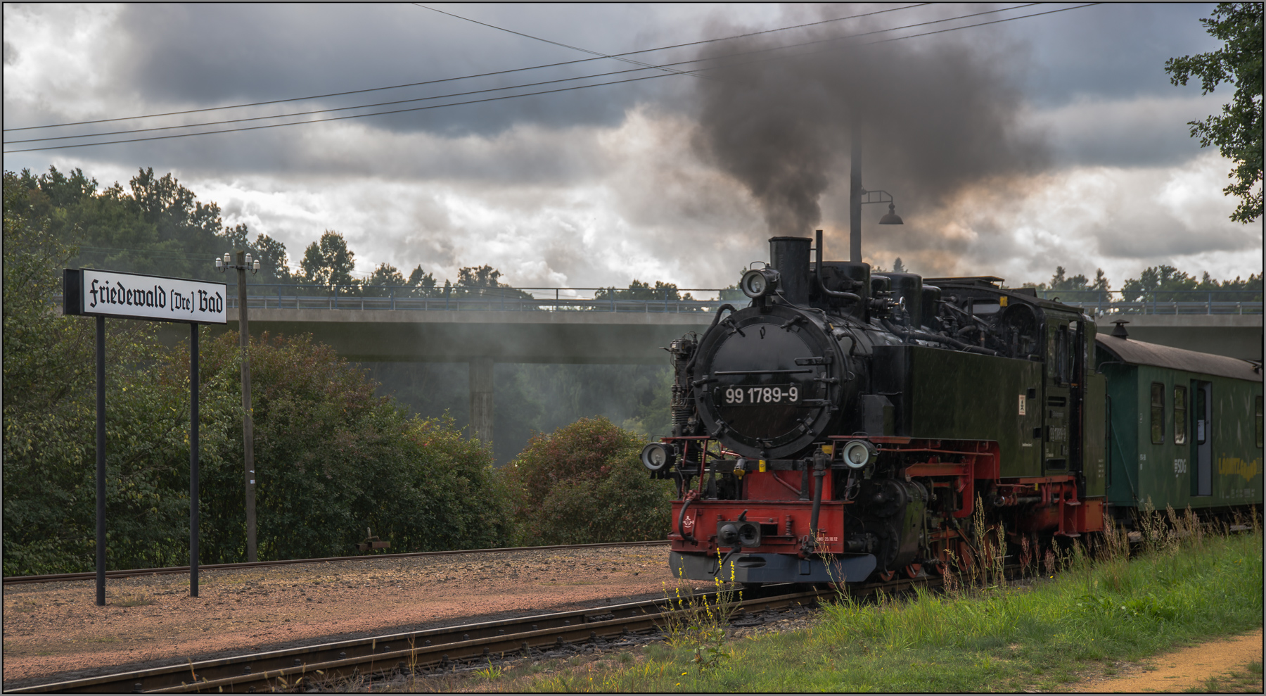 Einfahrt am Bahnhof Friedewald