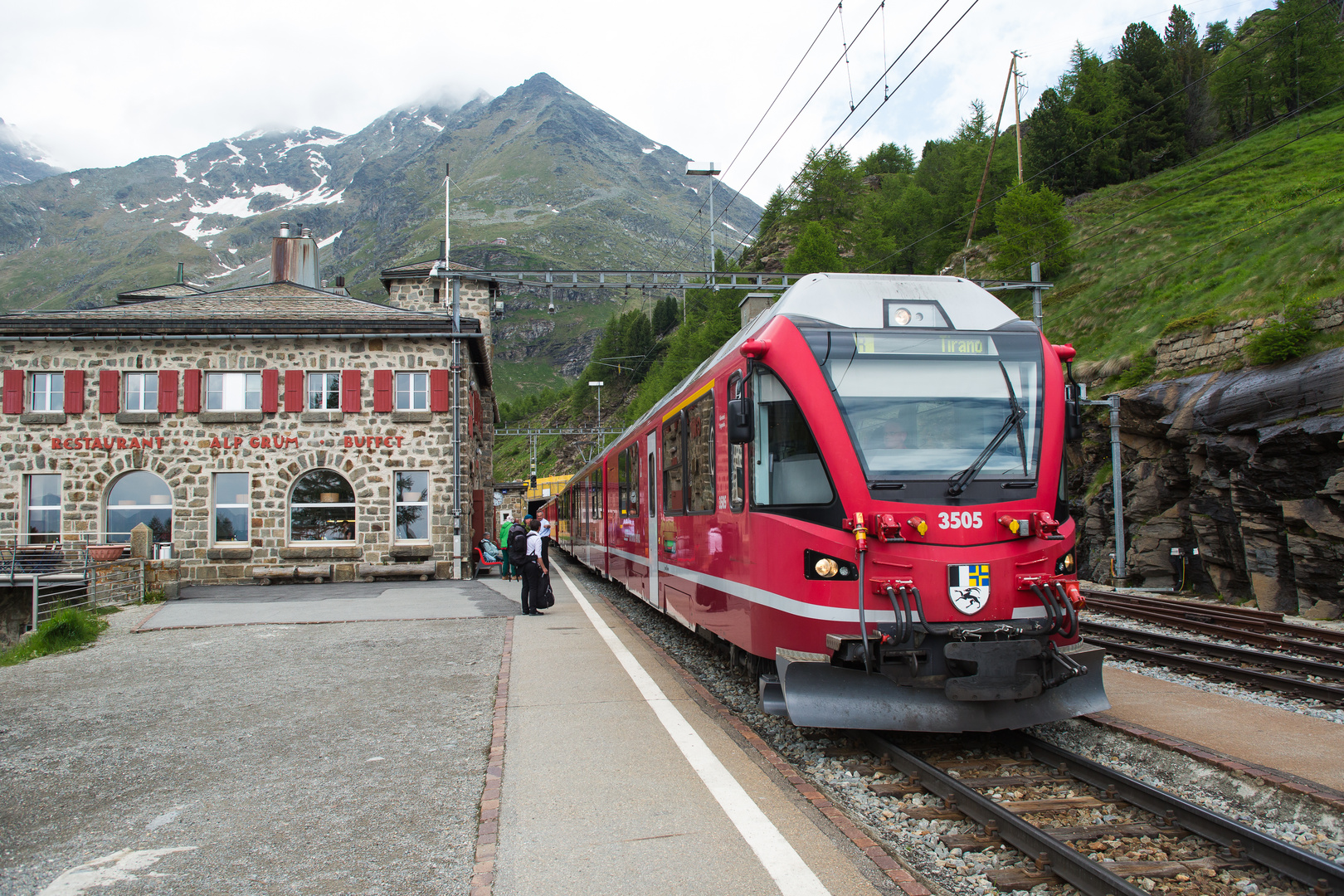 Einfahrt des Zuges nach Tirano