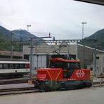 Einfahrt in Brig...Blick zum Normalspurbahnhof in Brig