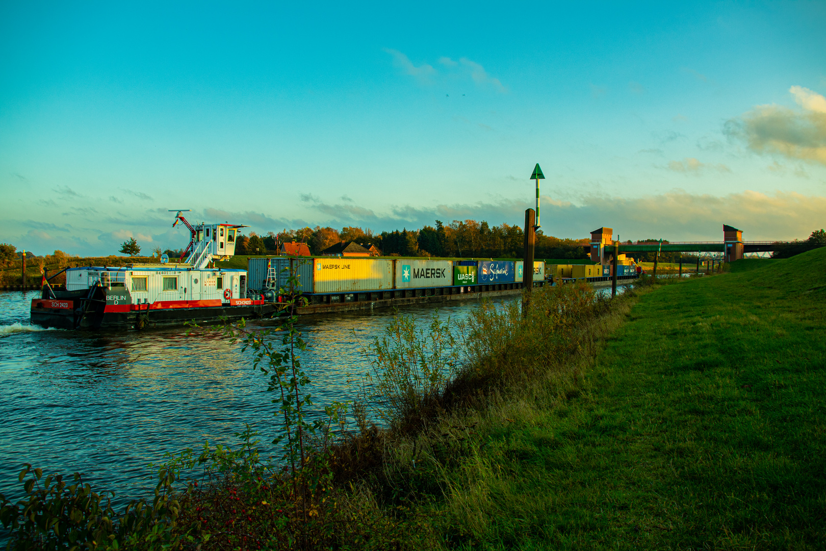 Einfahrt in den Elbe-Seitenkanal