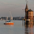 Einfahrt in den Hafen