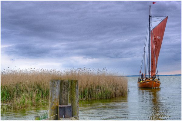 Einfahrt in den Hafen Althagen