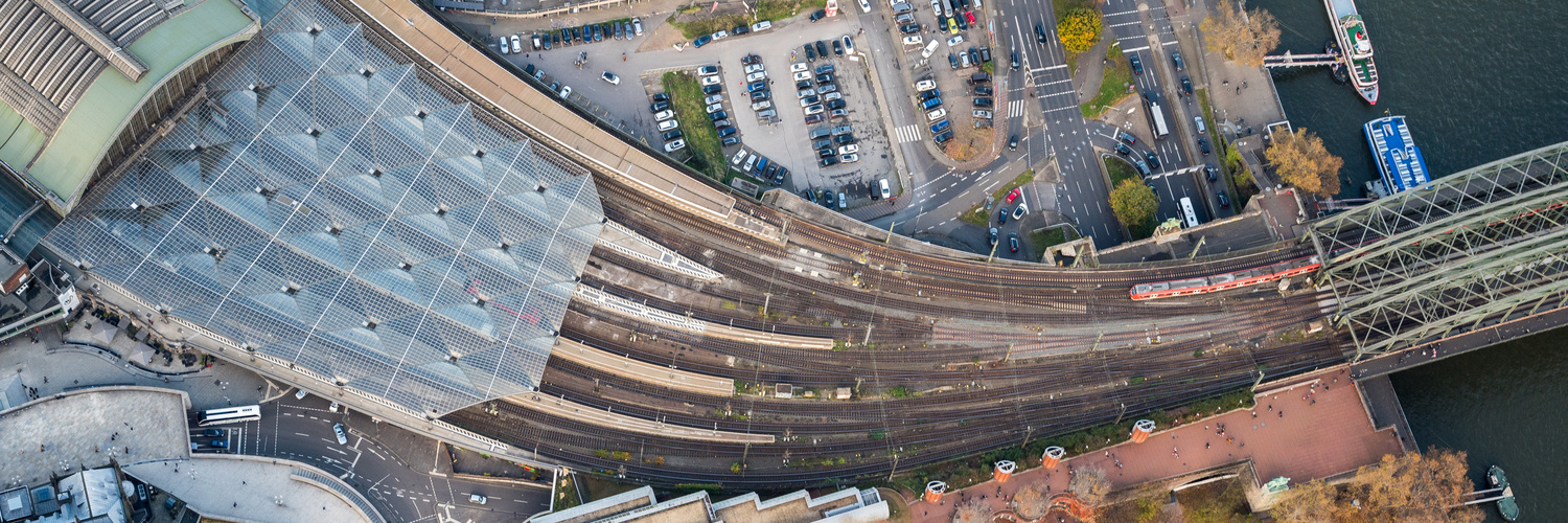 Einfahrt in den Kölner Hbf   (13)