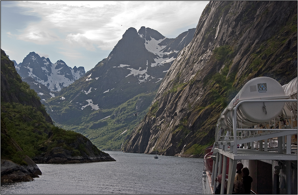 Einfahrt in den Trollfjord