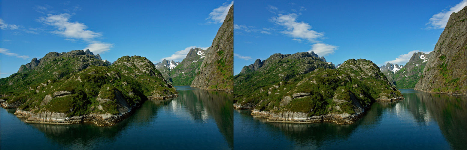 Einfahrt in den Trollfjord  Norwegen (3D-X-View-Cha)