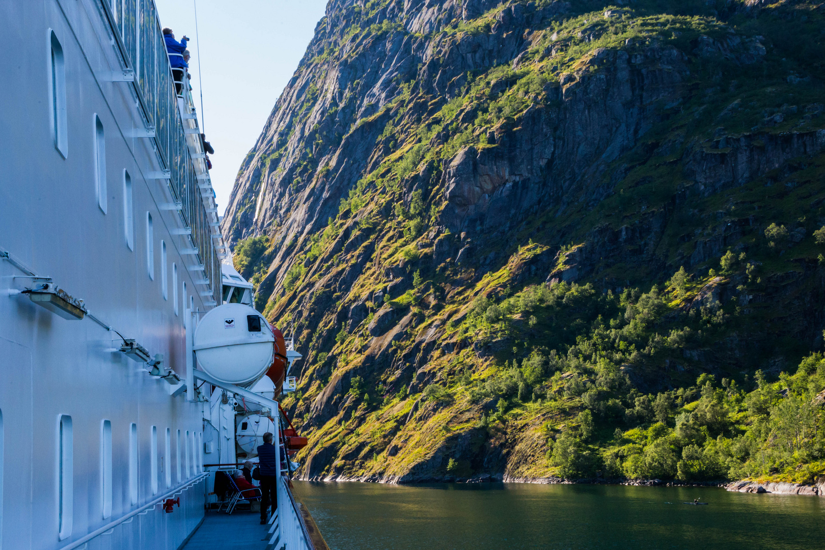 Einfahrt in den Trollfjord - Norwegen