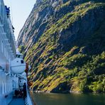 Einfahrt in den Trollfjord - Norwegen