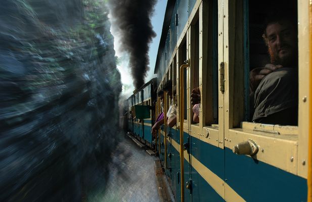 Einfahrt in den Tunnel