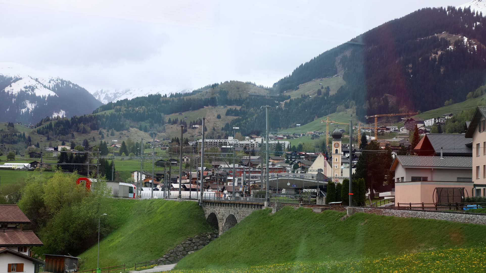 Einfahrt in Disentis