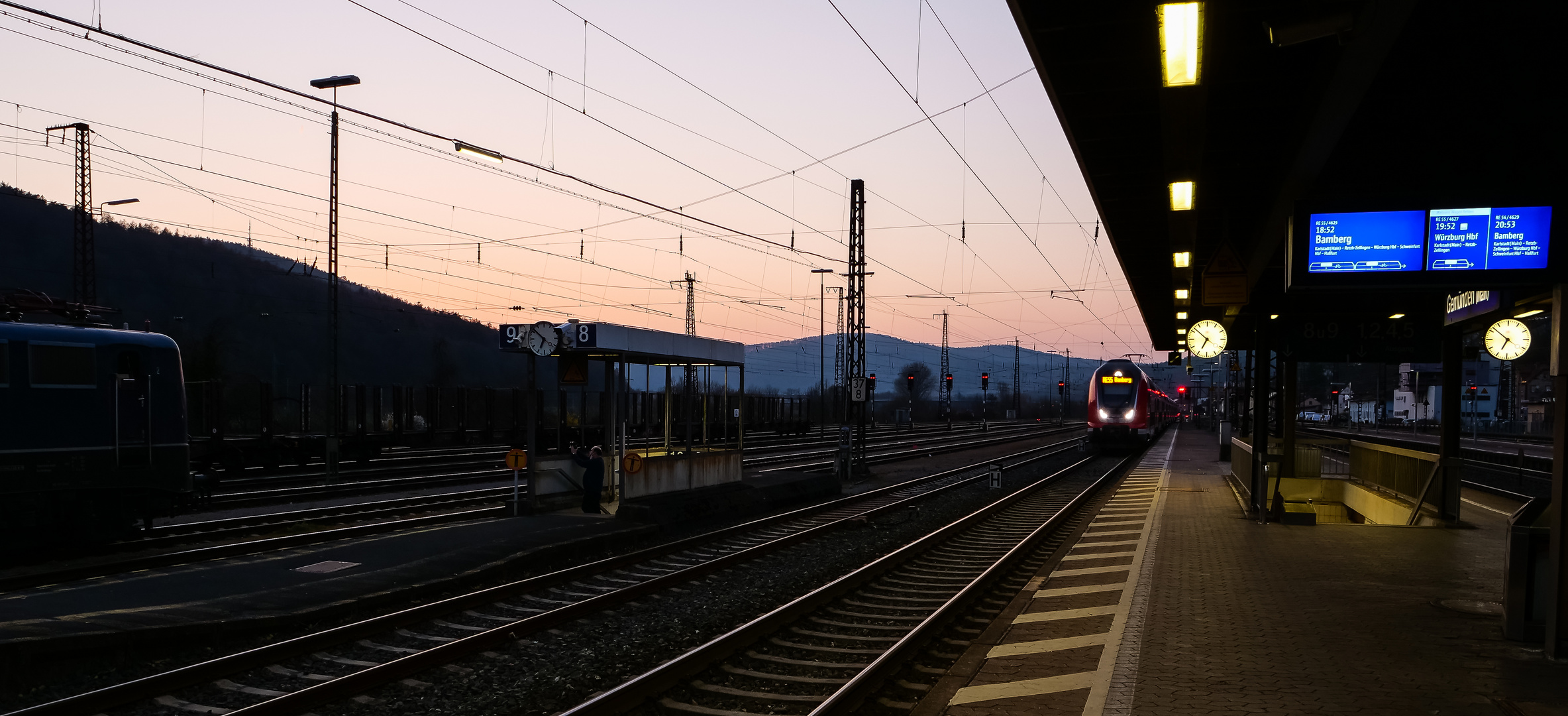 Einfahrt in Gemünden - Heimfahrt nach München