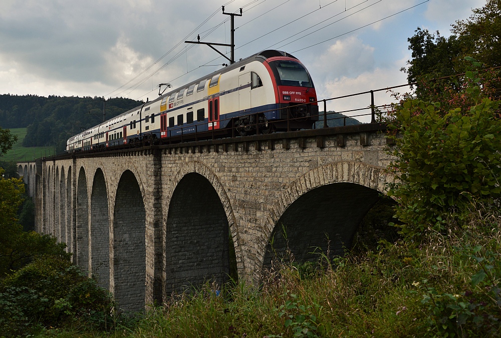 Einfahrt in Hüntwangen