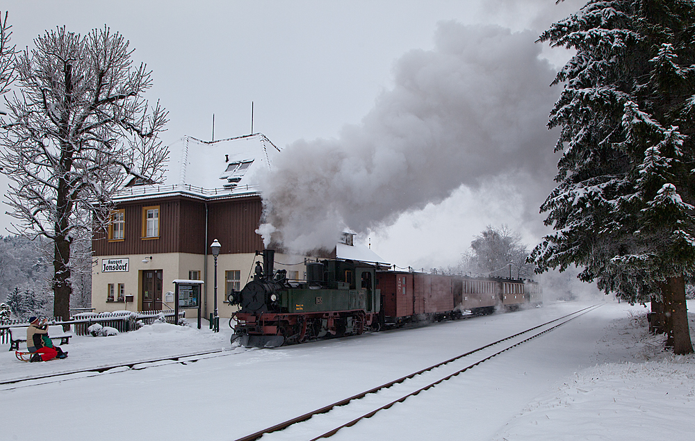 Einfahrt in Jonsdorf