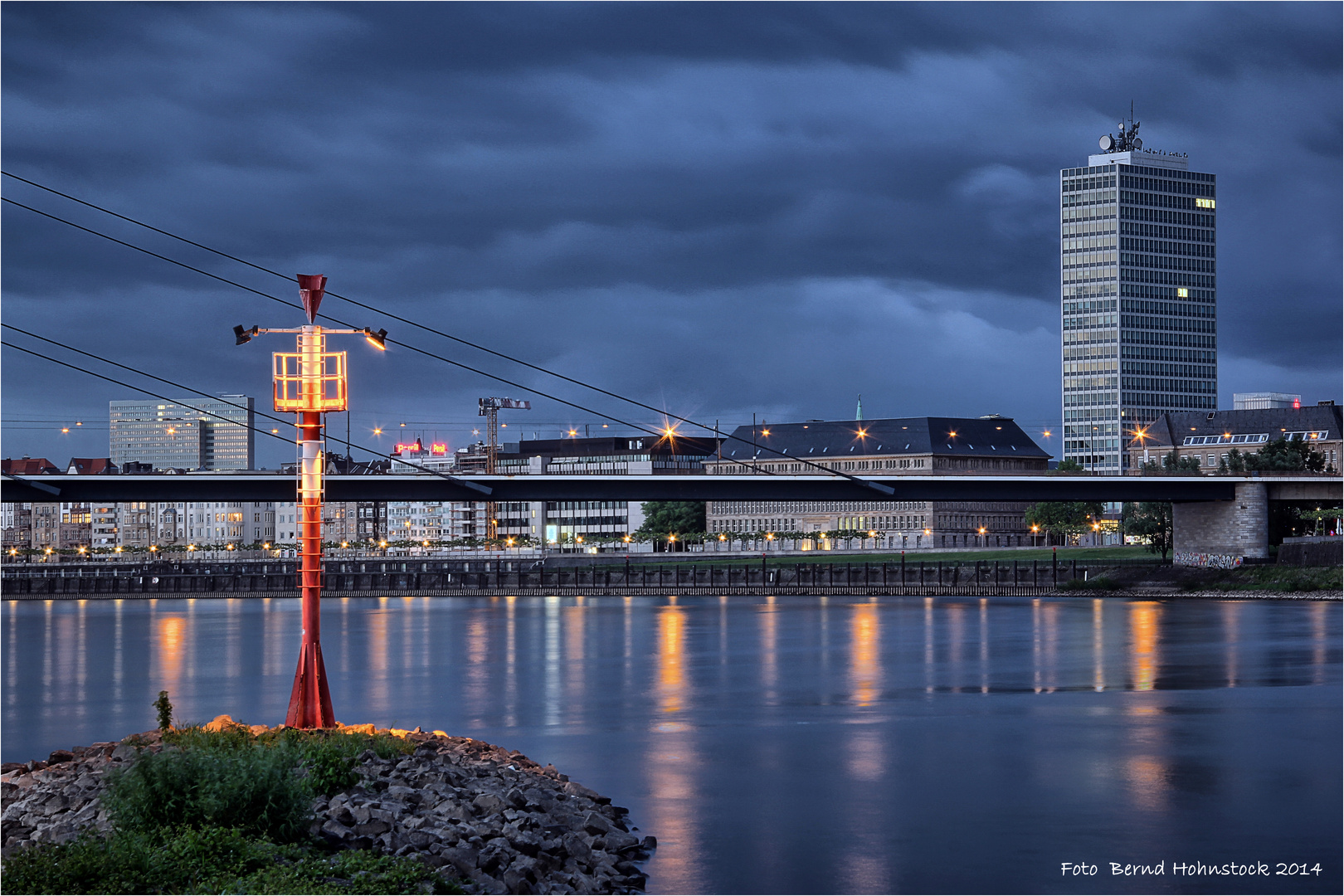 Einfahrt Medienhafen Dssd.