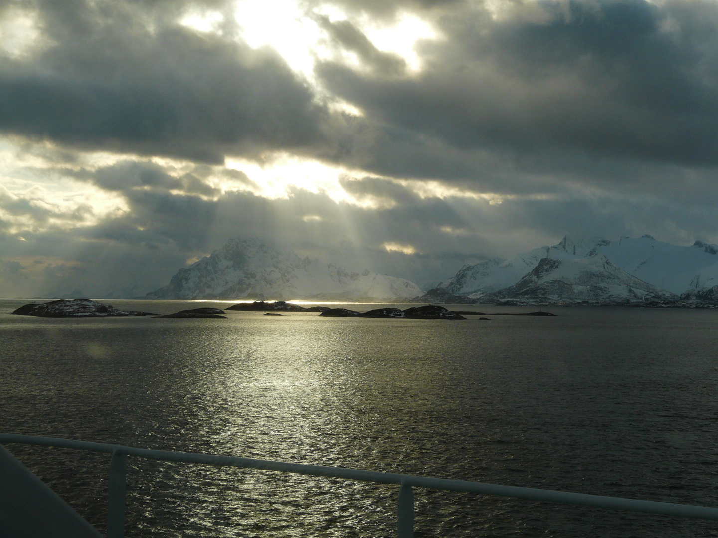 Einfahrt nach Svolvaer