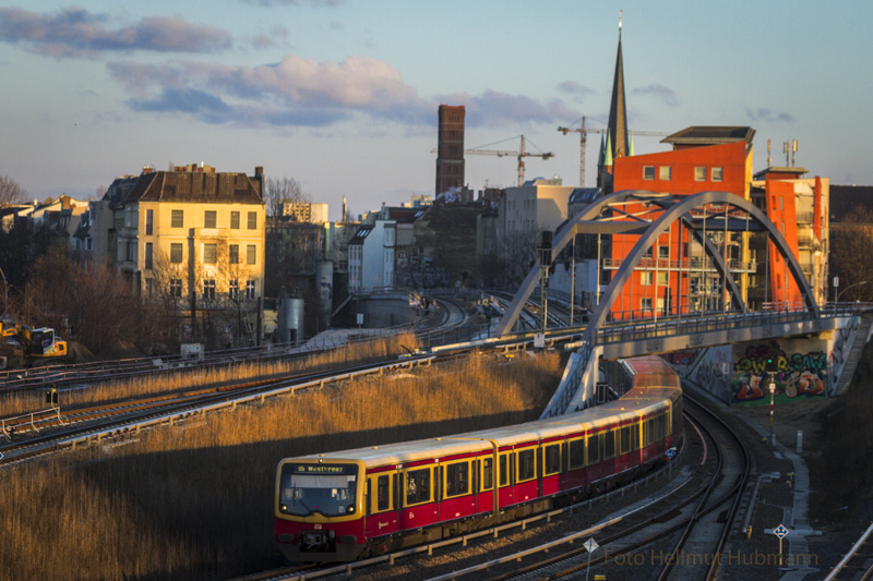 EINFAHRT OSTKREUZ