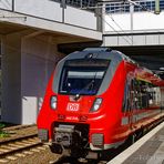 EINFAHRT OSTKREUZ. RE7 NACH WÜNSDORF-WALDSTADT.