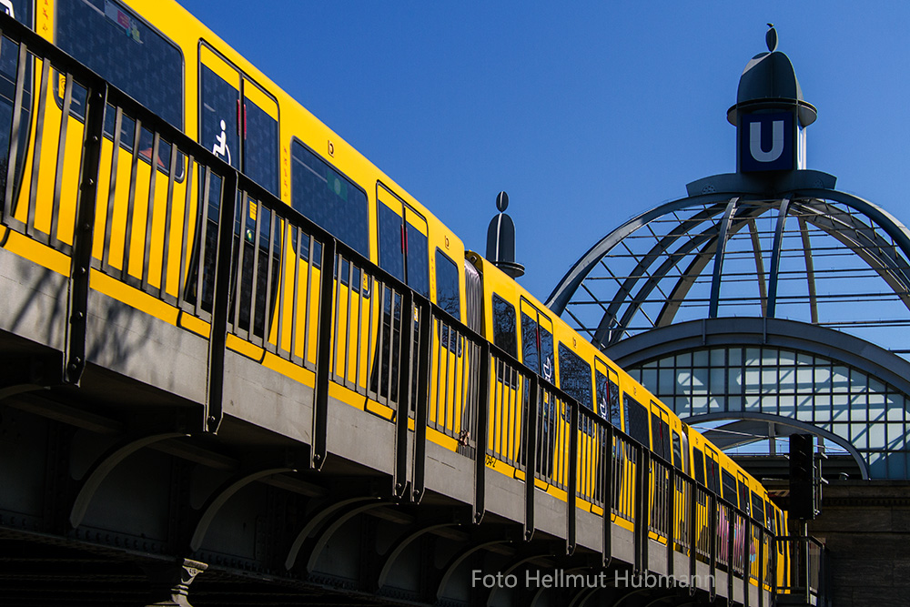 EINFAHRT U-BAHNHOF NOLLENDORFPLATZ