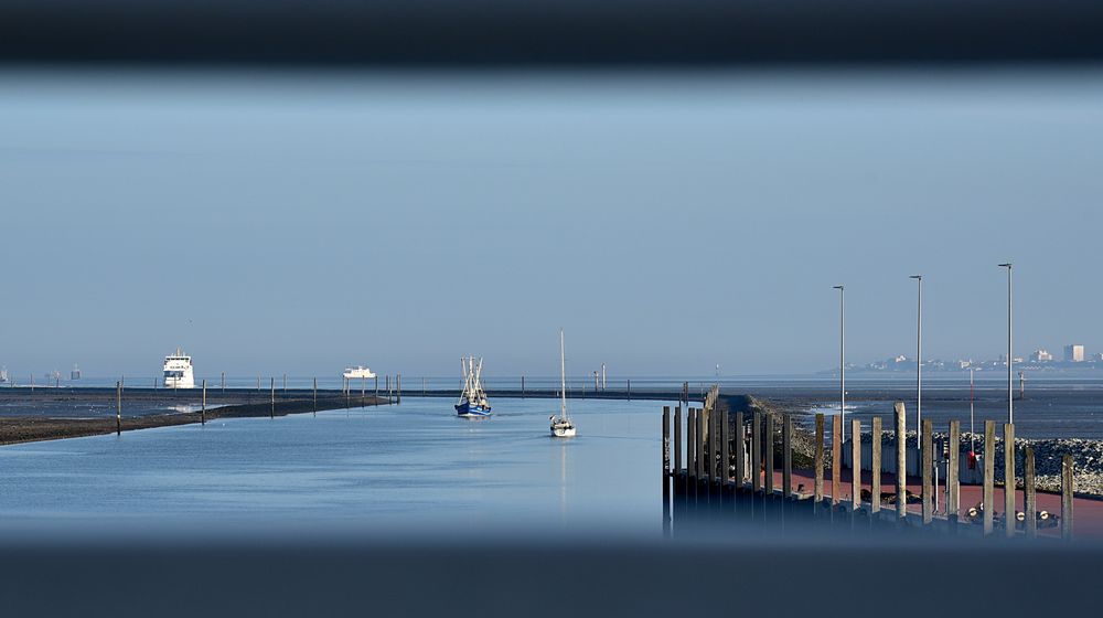 Einfahrt zum Fähranleger Norddeich