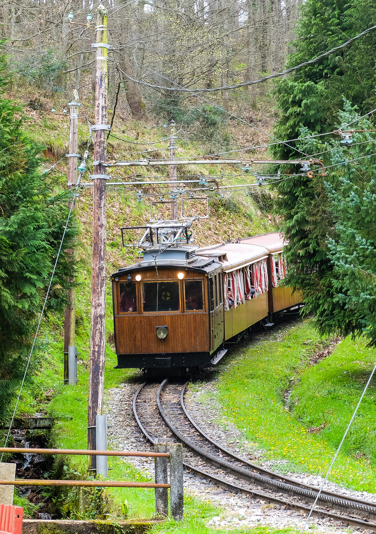 Einfahrt zur Talstation