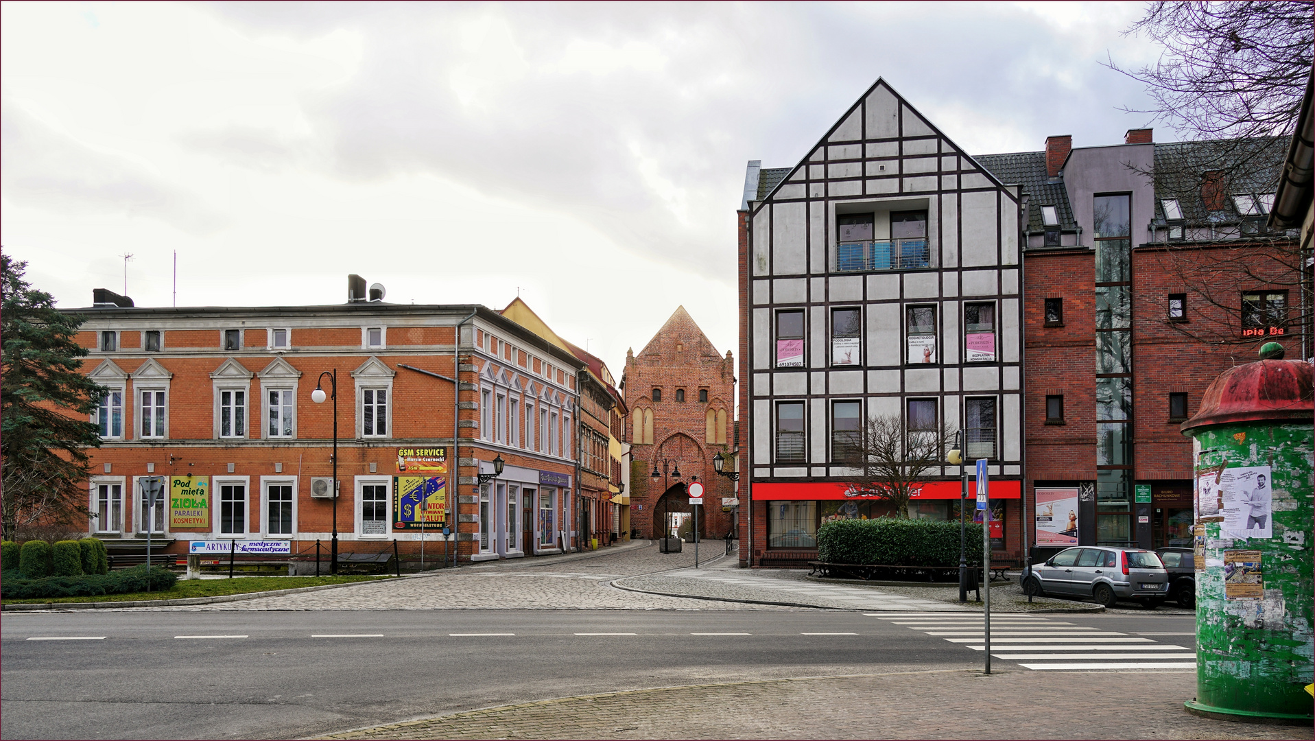 einfühlsame Architektur - Blick zum Steintor