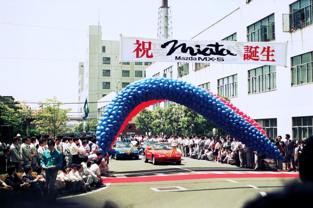 Einführung Mazda MX-5 vor 25 Jahren (4)