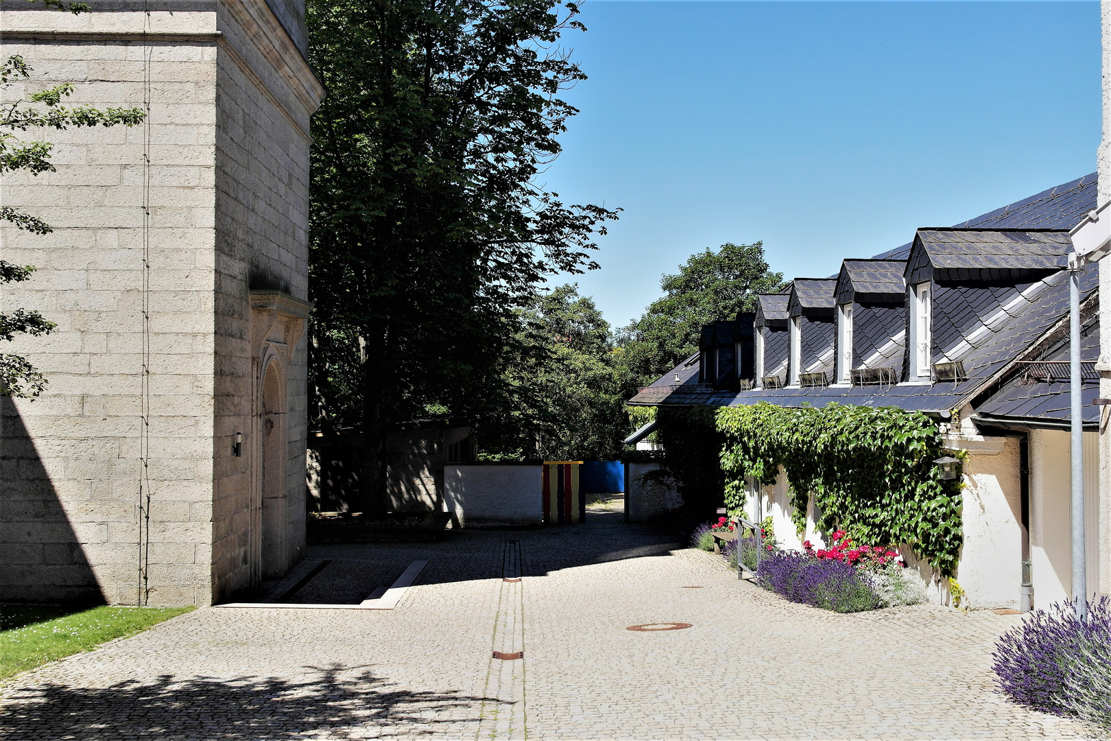 Eingänge Ev Kirchengemeinde Zell im Fichtelgebirge