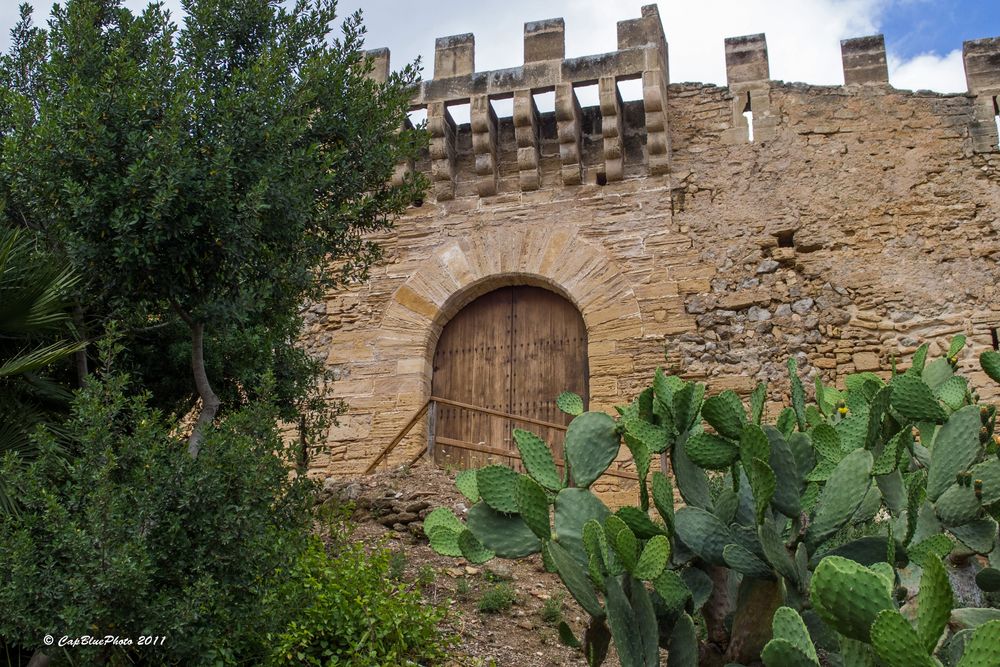 Eingang Castell de CapdePera