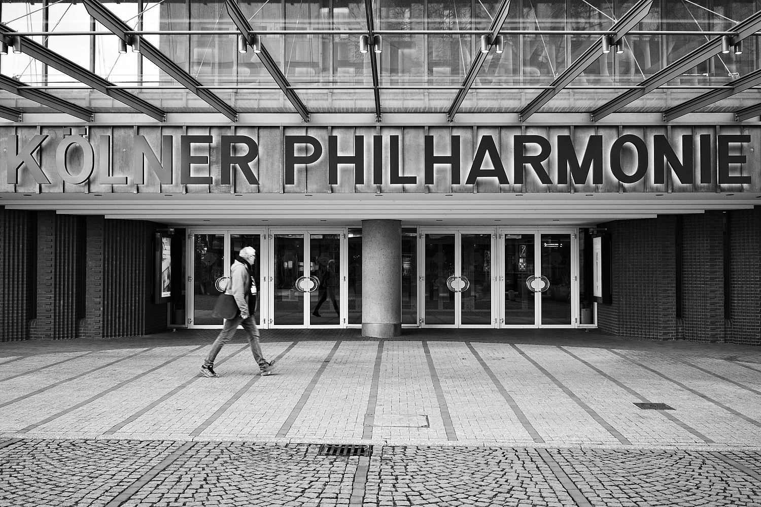 Eingang der Kölner Philharmonie