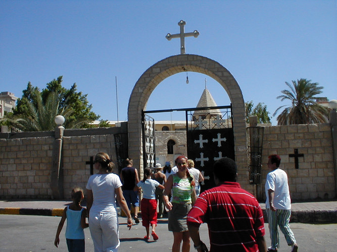 Eingang der Koptischen Kirche in Hurghada