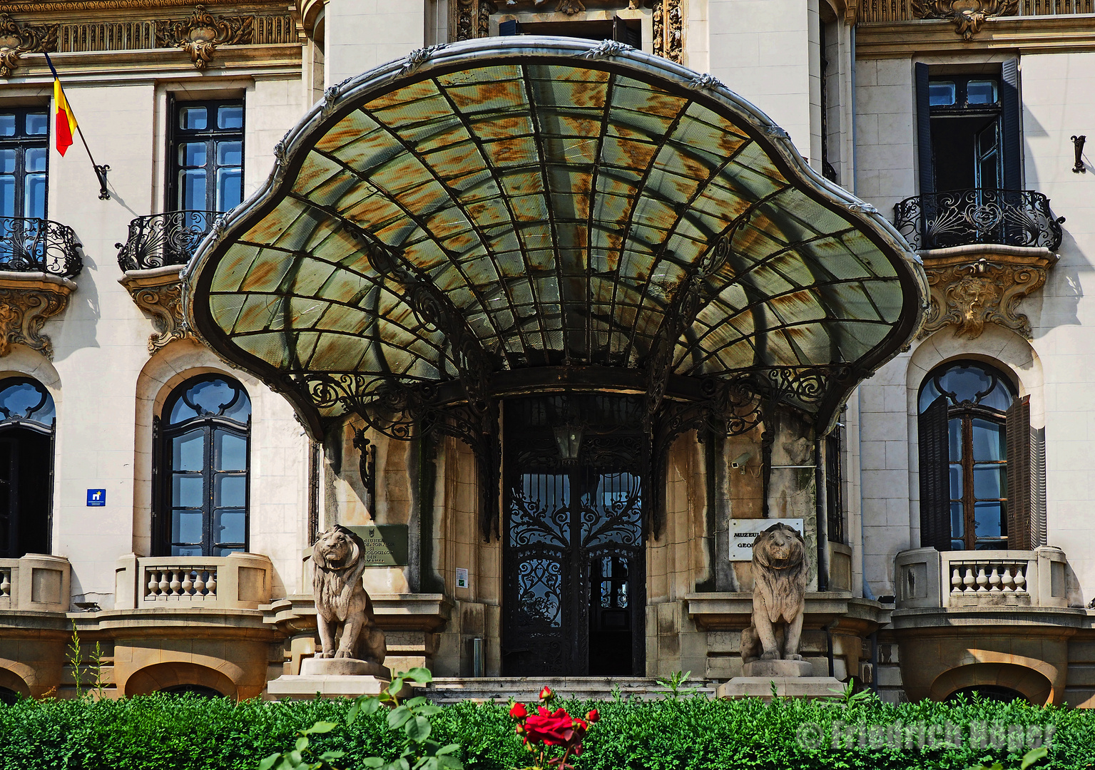 Eingang des George Enescu National Museum