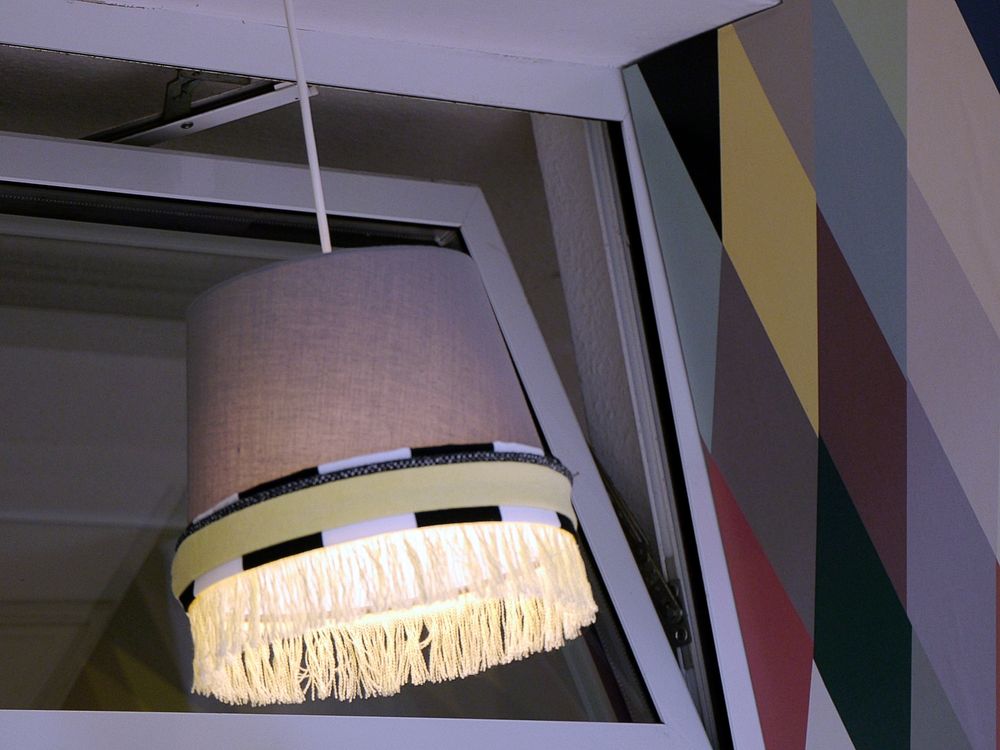 Eingang mit Lampe bisschen old fashioned Foto &amp; Bild