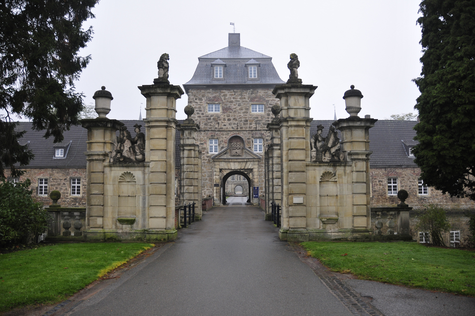 Eingang Schloss Lembeck