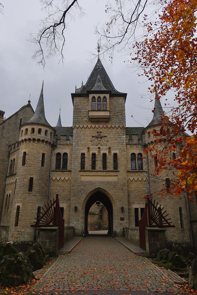 Eingang Schloss Marienburg... 