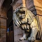 Eingang vom neuen Rathaus in Hannover