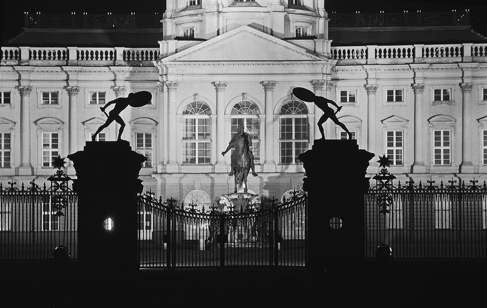 Eingang zu Schloss Charlottenburg (Reload)