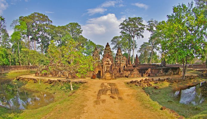 Eingang zum Bantey Srei Tempelkomplex