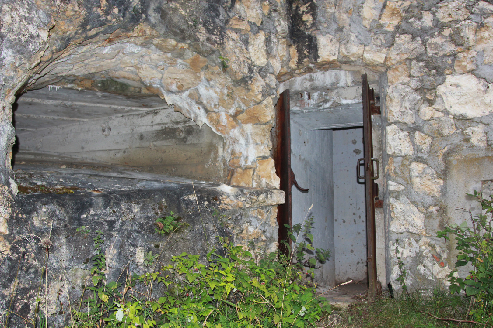 Eingang zum Bunker "Kleiner Wildenstein"